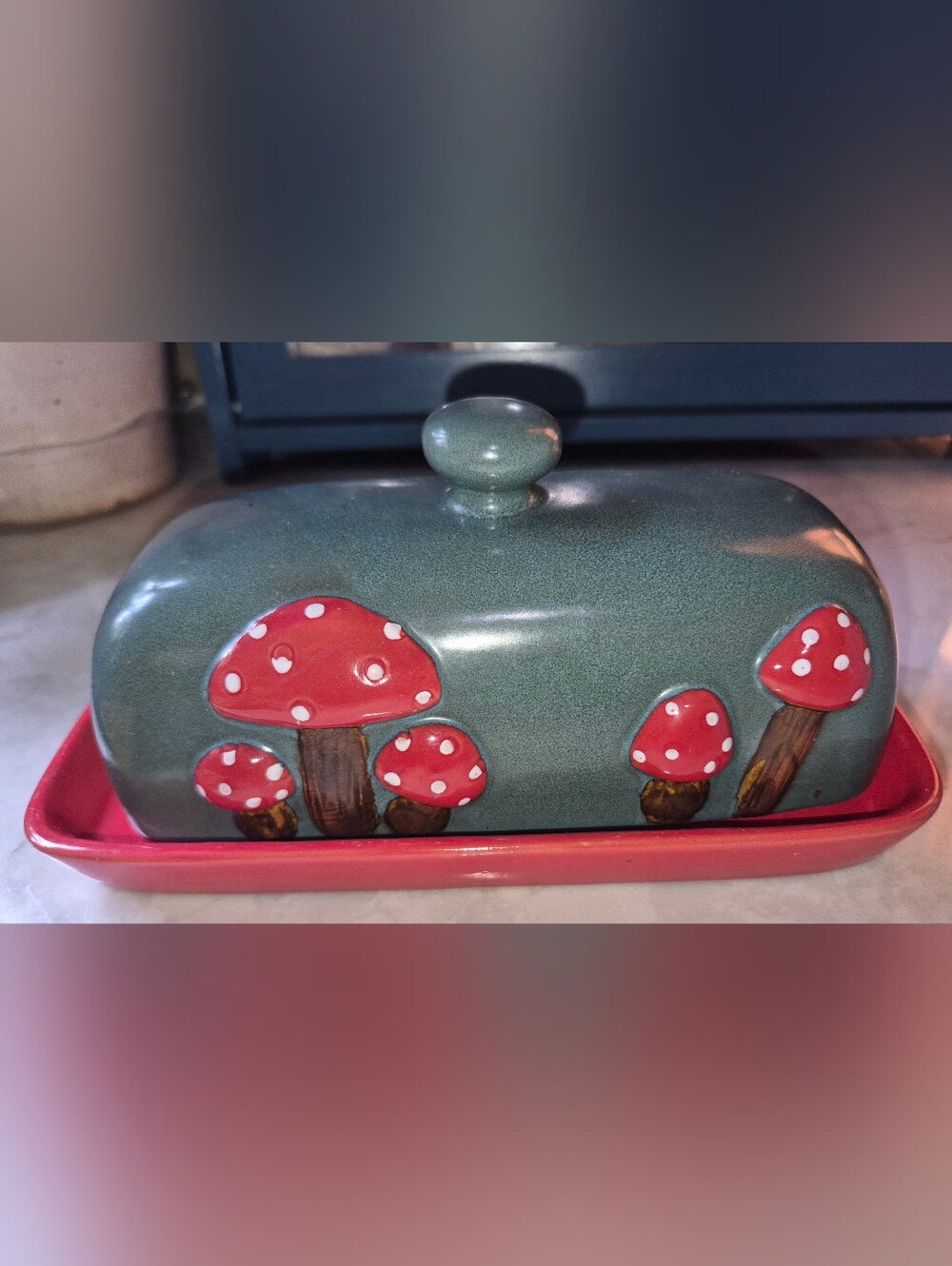 Cottagecore-style ceramic mushroom butter dish With Lid - Picture 2 of 6